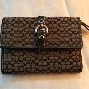COACH BIFOLD SIGNATURE WALLET
